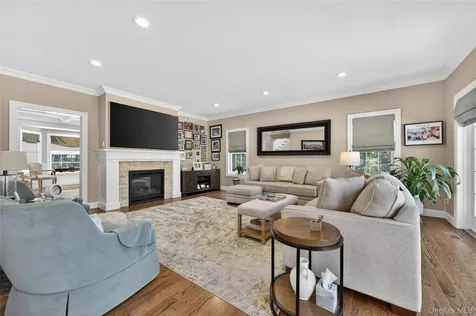 261 Harbor Road Cold Spring Harbor NY 11724