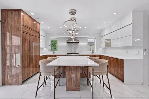 262 W End Avenue Brooklyn NY 11235