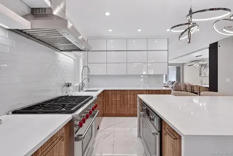 262 W End Avenue Brooklyn NY 11235