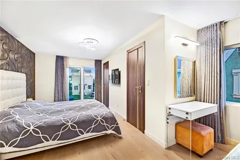 262 W End Avenue Brooklyn NY 11235
