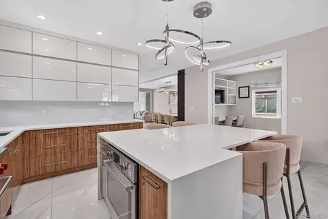 262 W End Avenue Brooklyn NY 11235