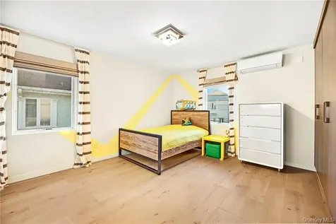 262 W End Avenue Brooklyn NY 11235