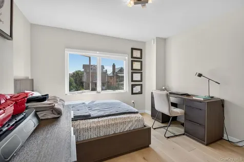 262 W End Avenue Brooklyn NY 11235