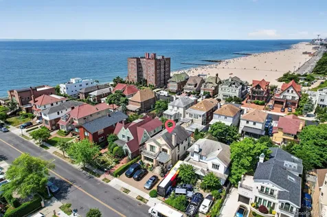 262 W End Avenue Brooklyn NY 11235