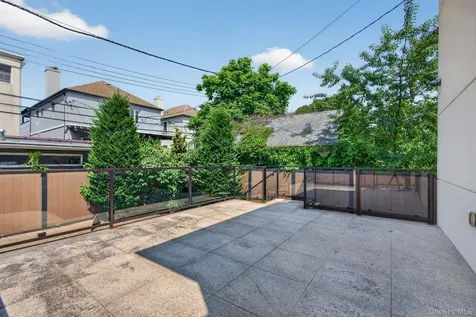 262 W End Avenue Brooklyn NY 11235