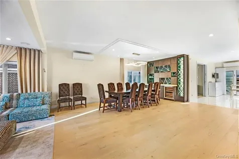 262 W End Avenue Brooklyn NY 11235