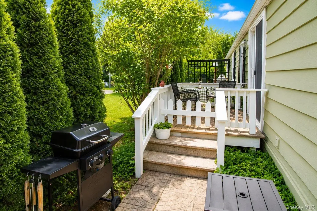 30 Tally-ho Drive Dover Plains NY 12522
