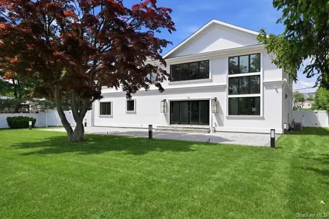 72 Haypath Road Bethpage NY 11714