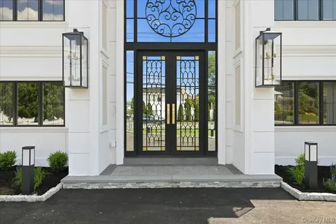 72 Haypath Road Bethpage NY 11714