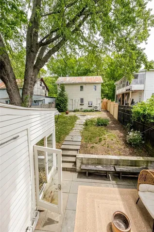 16 Worth Avenue Hudson NY 12534