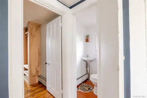 16 Worth Avenue Hudson NY 12534