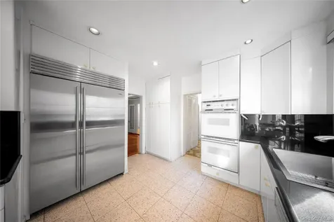 6954 Dartmouth Street Forest Hills NY 11375