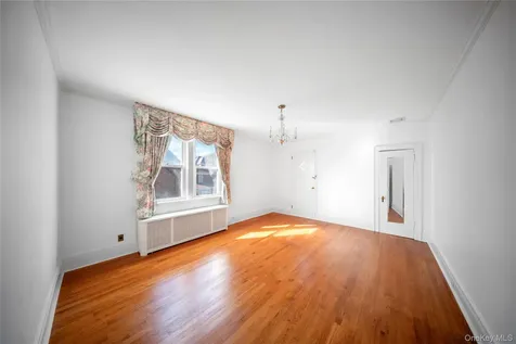6954 Dartmouth Street Forest Hills NY 11375