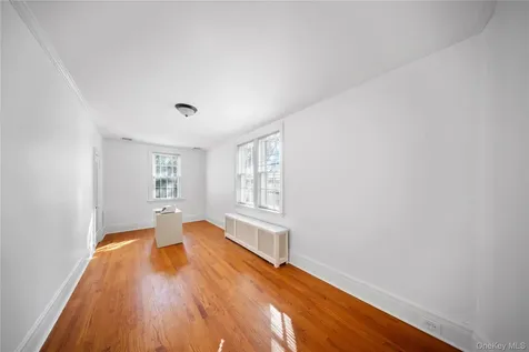 6954 Dartmouth Street Forest Hills NY 11375