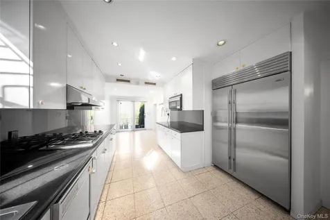 6954 Dartmouth Street Forest Hills NY 11375