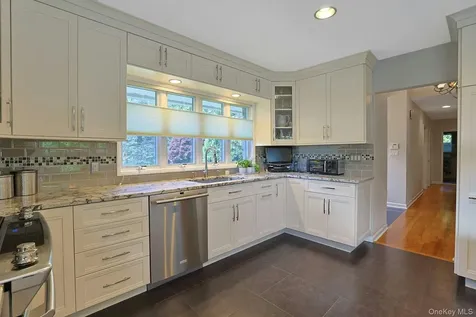 21 Soundview Drive Eastchester NY 10709