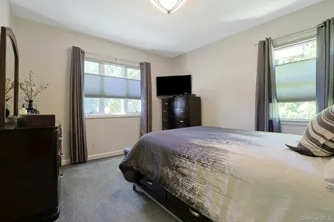 21 Soundview Drive Eastchester NY 10709