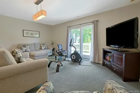 21 Soundview Drive Eastchester NY 10709
