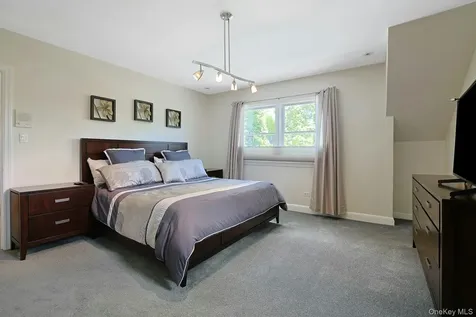 21 Soundview Drive Eastchester NY 10709