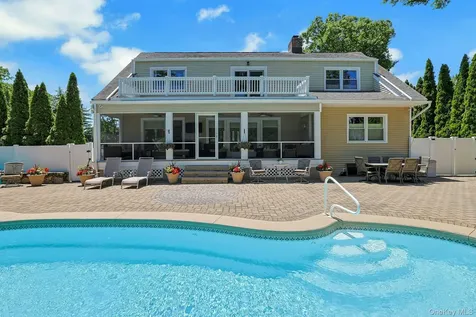 21 Soundview Drive Eastchester NY 10709