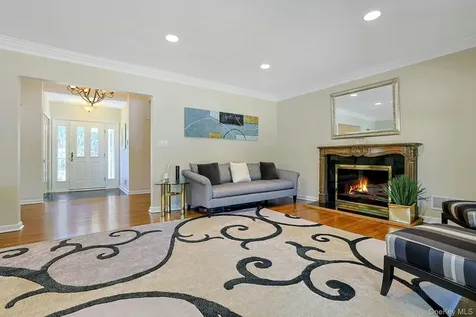 21 Soundview Drive Eastchester NY 10709