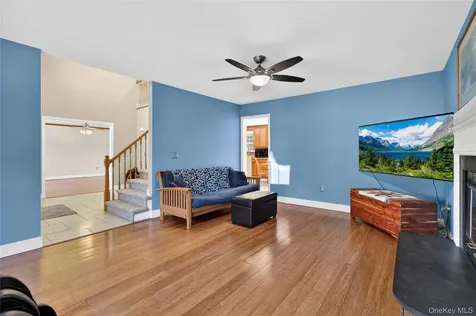 22 Hampton Place Cornwall NY 12518