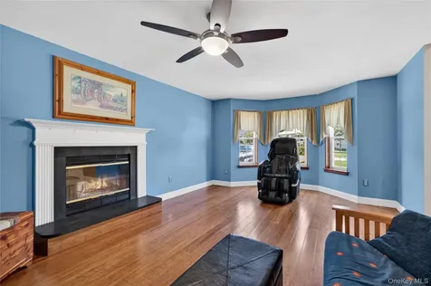 22 Hampton Place Cornwall NY 12518