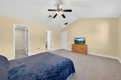 22 Hampton Place Cornwall NY 12518