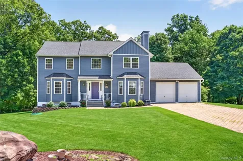22 Hampton Place Cornwall NY 12518