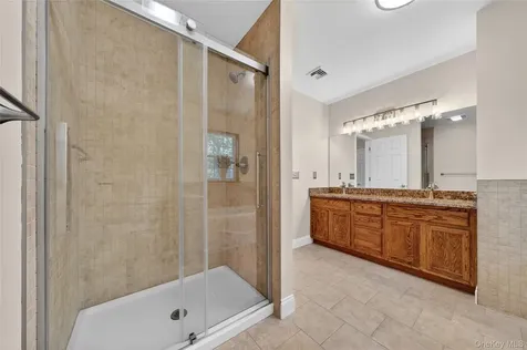 22 Hampton Place Cornwall NY 12518