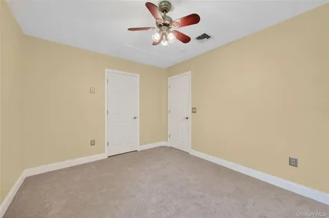 22 Hampton Place Cornwall NY 12518