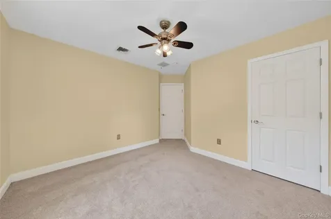 22 Hampton Place Cornwall NY 12518