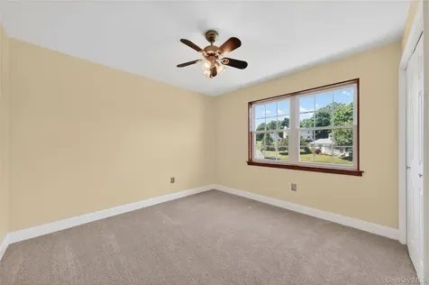 22 Hampton Place Cornwall NY 12518