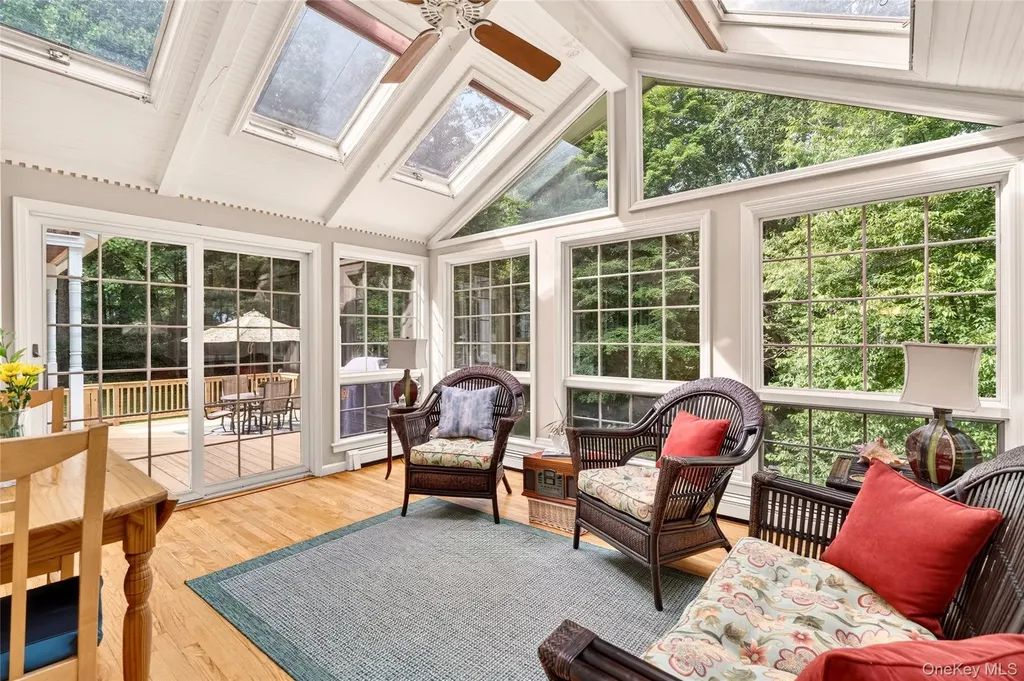16 Soundview Loop South Salem NY 10590