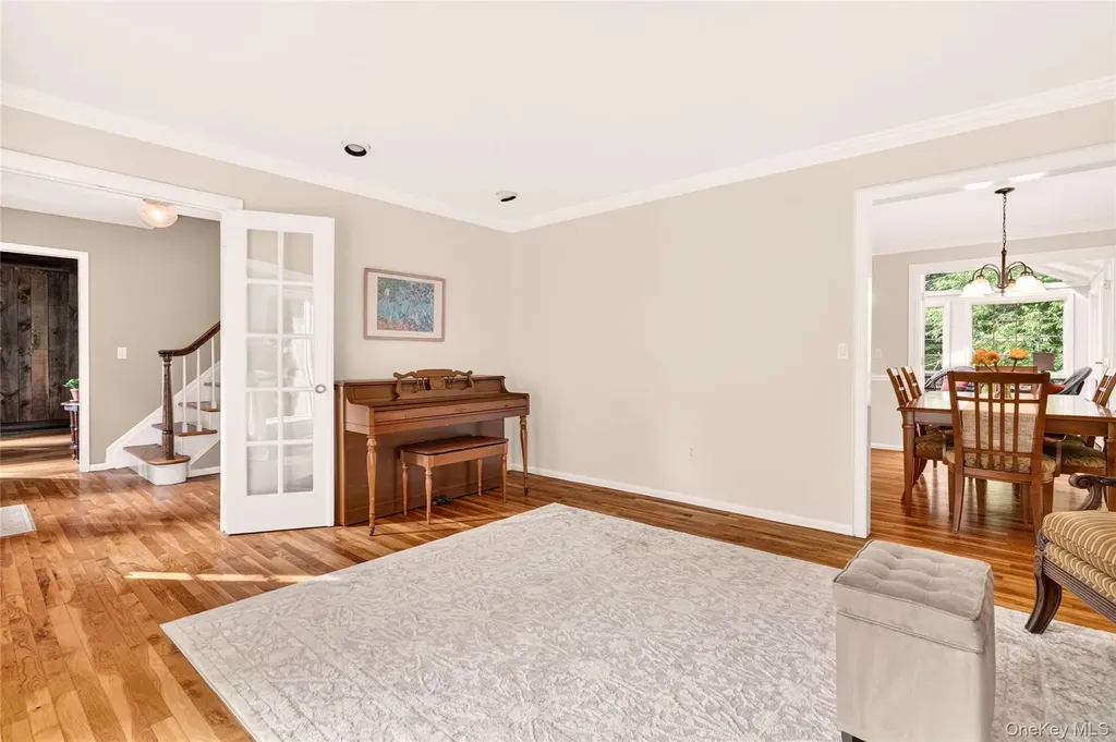 16 Soundview Loop South Salem NY 10590