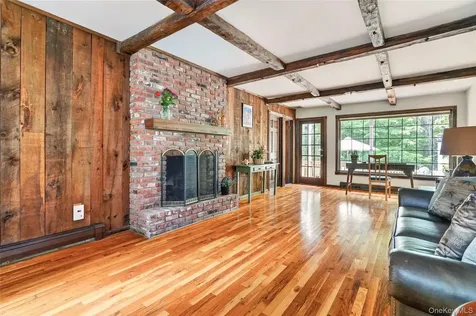16 Soundview Loop South Salem NY 10590