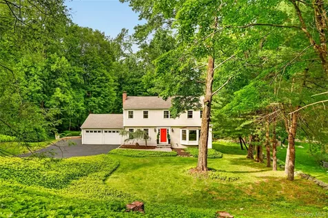 16 Soundview Loop South Salem NY 10590