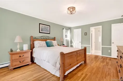 16 Soundview Loop South Salem NY 10590