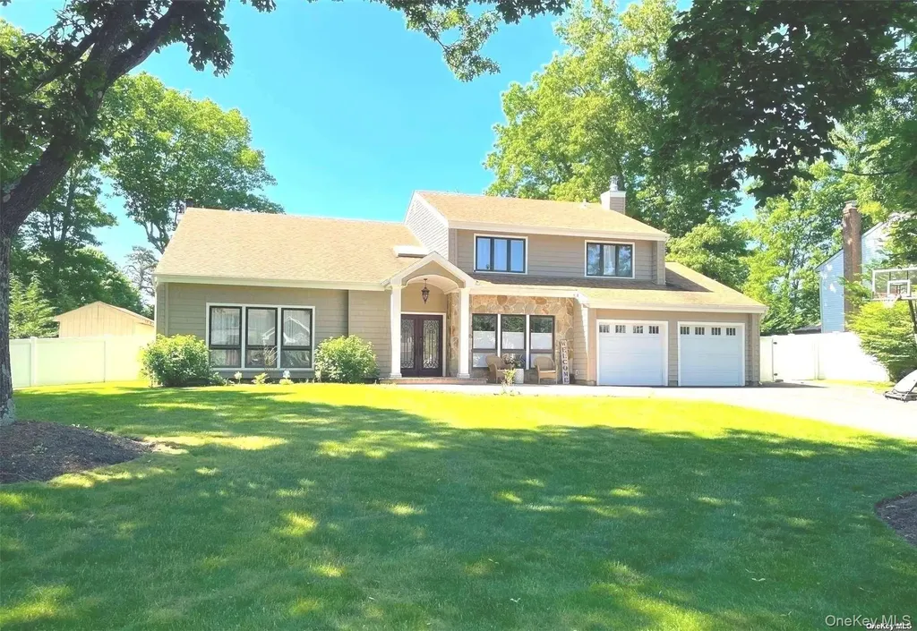 27 Jill Drive Commack NY 11725