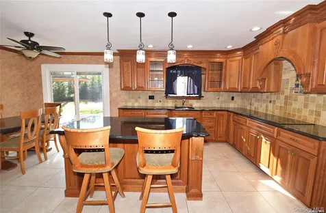 27 Jill Drive Commack NY 11725