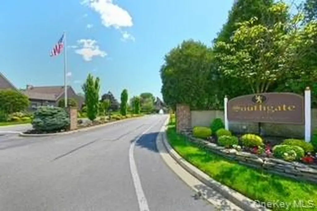161 Southgate Drive Massapequa Park NY 11762