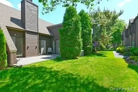161 Southgate Drive Massapequa Park NY 11762