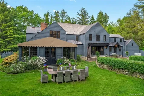 16 Pleasant Ridge Road Harrison NY 10528