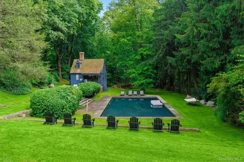 16 Pleasant Ridge Road Harrison NY 10528