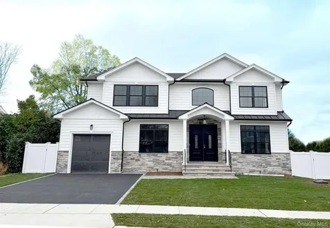 1750 Henry Road Merrick NY 11566