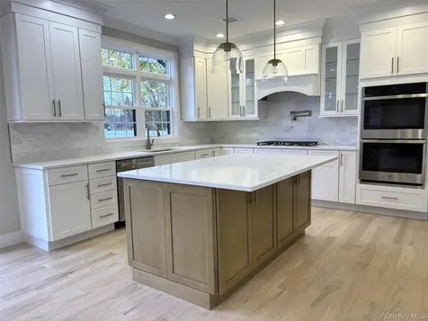 1750 Henry Road Merrick NY 11566