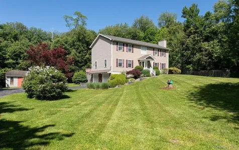 65 Marges Way Hopewell Junction NY 12533