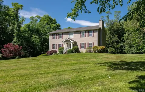 65 Marges Way Hopewell Junction NY 12533