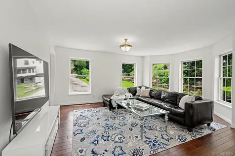 243 Kings Ferry Road Verplanck NY 10596