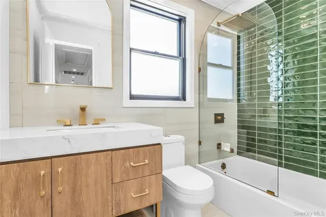 8 Allison Drive Old Bethpage NY 11804